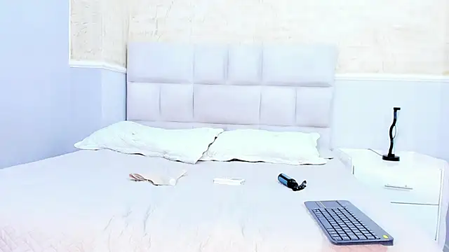 Snapshot of BruceNixon chatting on 12, 2, 2025 BruceNixon online show from 12, 2, 2025