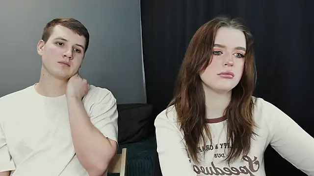 Snapshot of Pinku_kitsune chatting on 5, 3, 2025 Pinku kitsune online show from 5, 3, 2025