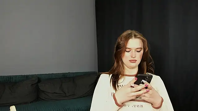 Snapshot of Pinku_kitsune chatting on 15, 3, 2025 Pinku kitsune online show from 15, 3, 2025