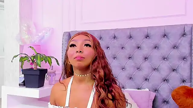 HaileeRoberts online show from 11, 5, 2026