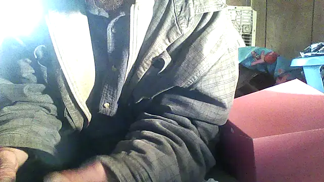 luke thighwalker2469 online show from 2, 12, 2025