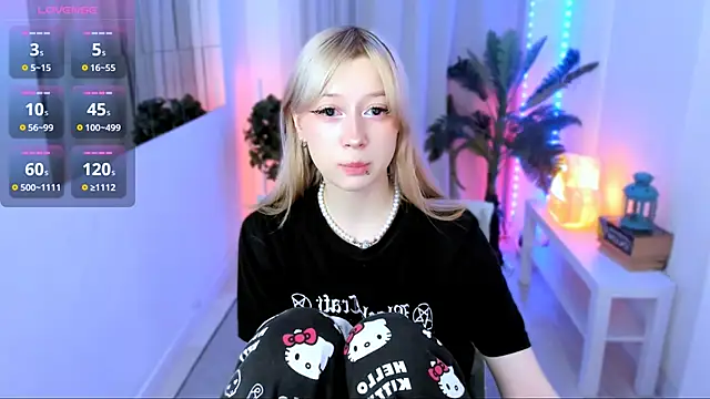 SaintGirl online show from 9, 2, 2025