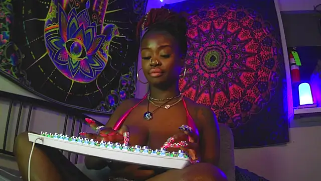 Tatithegoddess online show from 29, 1, 2025