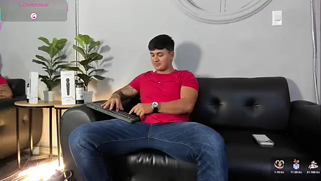 Snapshot of Cristopher_strong chatting on 3, 6, 2026 Cristopher strong online show from 3, 6, 2026