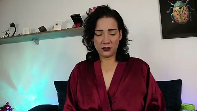 Elliee  online show from 11, 6, 2026