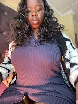 Snapshot of DarkBerry87 chatting on 7, 7, 2026 DarkBerry87 online show from 7, 7, 2026