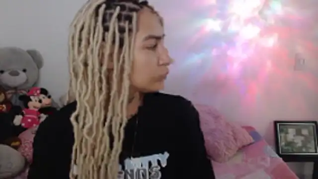 Snapshot of mandy_berrys chatting on 21, 10, 2025 mandy berrys online show from 21, 10, 2025