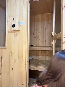 Barbielatinas online show from 23, 11, 2025