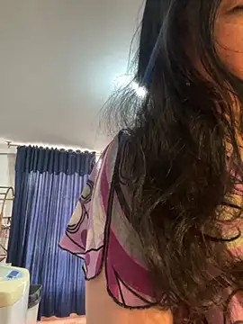 Freya Artemisa online show from 28, 9, 2025