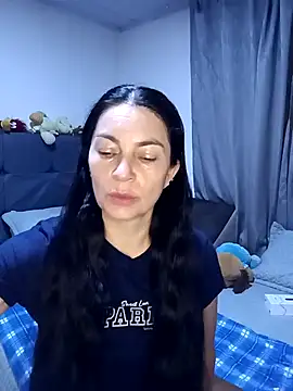 renata hot1 online show from 3, 5, 2026
