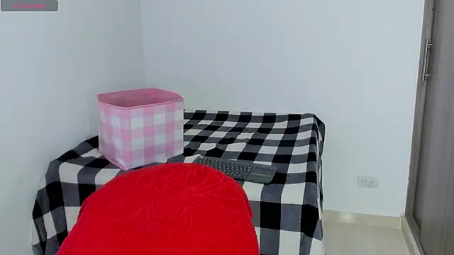 Natasha su  online show from 16, 1, 2025