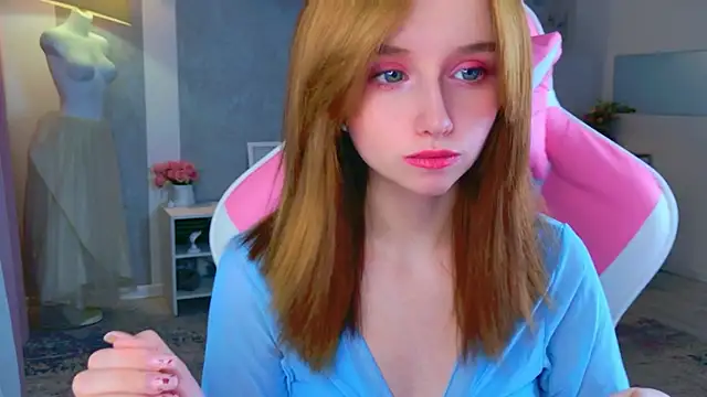 b4by LoL1 online show from 30, 11, 2025