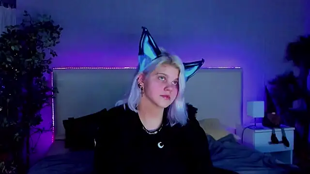 JoannLowe online show from 17, 12, 2024