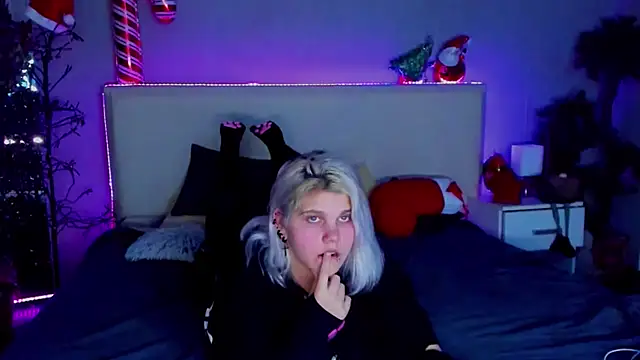 JoannLowe online show from 3, 1, 2025