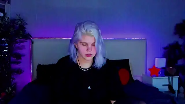 JoannLowe online show from 5, 1, 2025