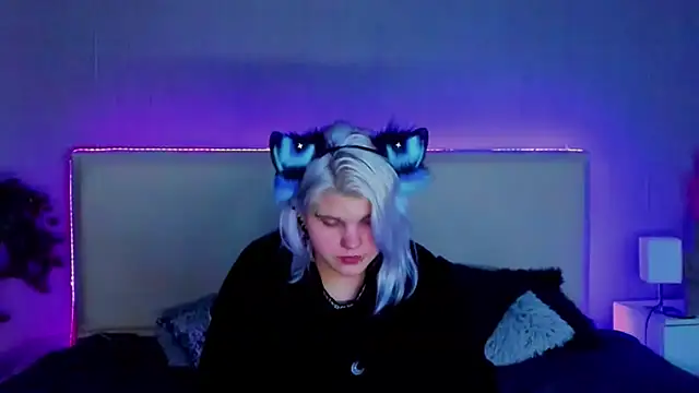 JoannLowe online show from 11, 2, 2025