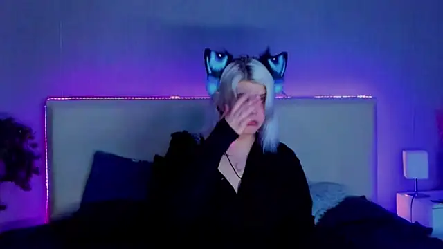 JoannLowe online show from 2, 3, 2025