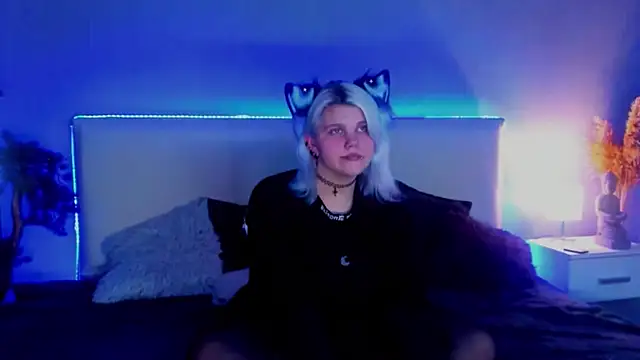 JoannLowe online show from 21, 3, 2025