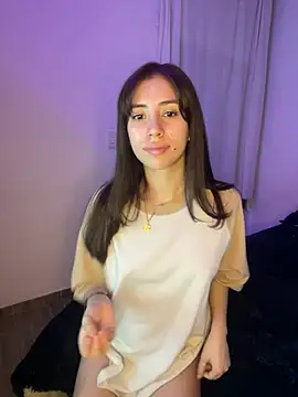 Catyloves online show from 10, 1, 2025