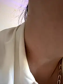 Evelinia online show from 26, 9, 2025