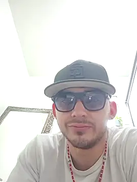 Snapshot of kevinsito1 chatting on 25, 5, 2026 kevinsito1 online show from 25, 5, 2026