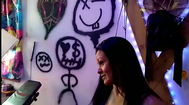 Snapshot of KRYZTALYNXXX chatting on 7, 1, 2025 KRYZTALYNXXX online show from 7, 1, 2025