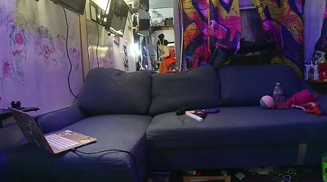 Snapshot of KRYZTALYNXXX chatting on 13, 2, 2025 KRYZTALYNXXX online show from 13, 2, 2025