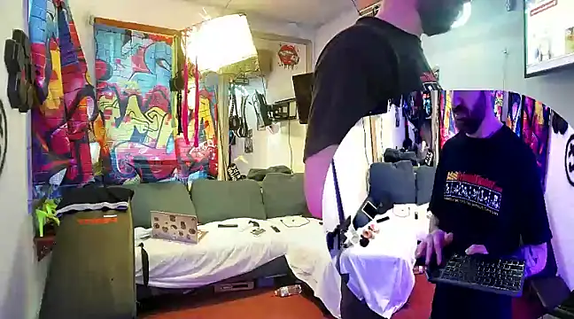 Snapshot of KRYZTALYNXXX chatting on 23, 2, 2025 KRYZTALYNXXX online show from 23, 2, 2025