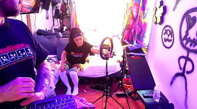 Snapshot of KRYZTALYNXXX chatting on 23, 2, 2025 KRYZTALYNXXX online show from 23, 2, 2025