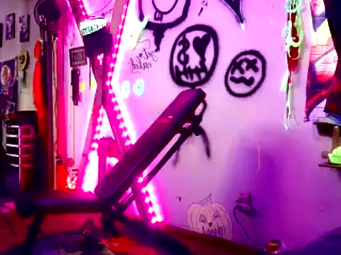 Snapshot of KRYZTALYNXXX chatting on 27, 2, 2025 KRYZTALYNXXX online show from 27, 2, 2025