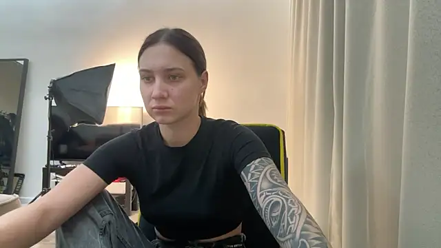 AnneBall online show from 13, 12, 2024