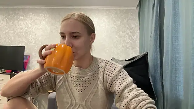 AnneBall online show from 7, 1, 2025