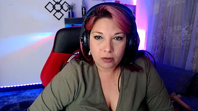 Scarlette thoms online show from 9, 3, 2025