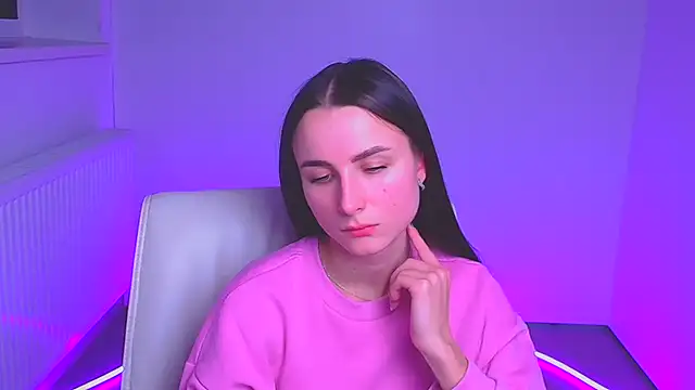 Eva Janee online show from 16, 12, 2024