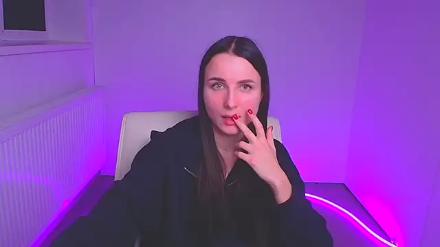 Eva Janee online show from 31, 1, 2025