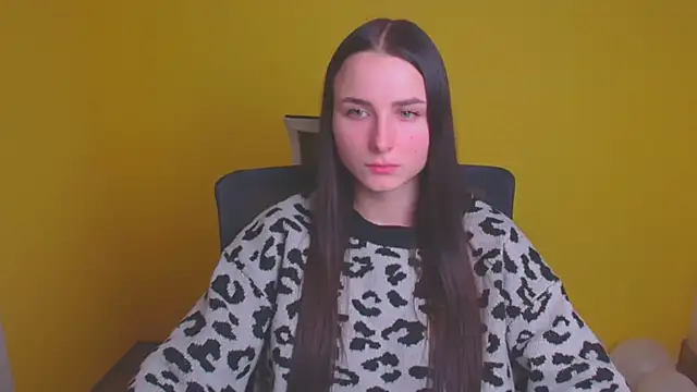 Eva Janee online show from 24, 2, 2025