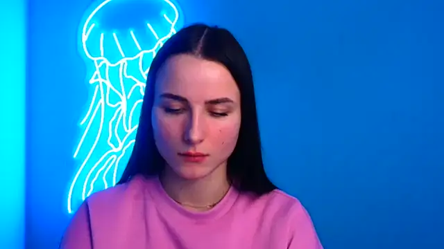 Eva Janee online show from 3, 3, 2025