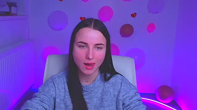 Eva Janee online show from 7, 3, 2025