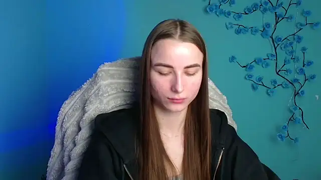 Eva Janee online show from 13, 5, 2026