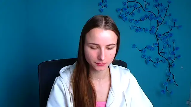 Eva Janee online show from 17, 6, 2026