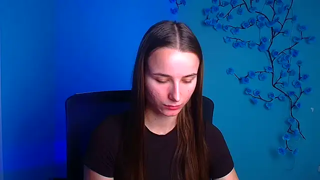 Eva Janee online show from 7, 8, 2026
