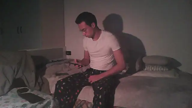 Snapshot of xentetube01 chatting on 16, 11, 2025 xentetube01 online show from 16, 11, 2025