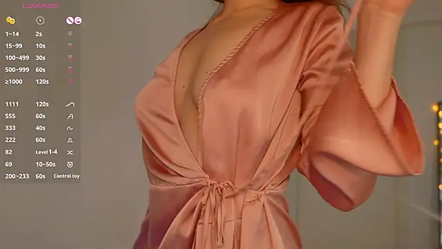 Snapshot of FazeyJ_ chatting on 19, 12, 2024 FazeyJ online show from 19, 12, 2024