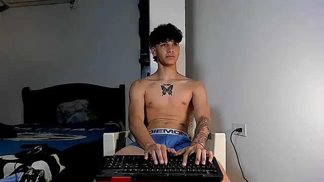 Snakebutterfly online show from 25, 12, 2024