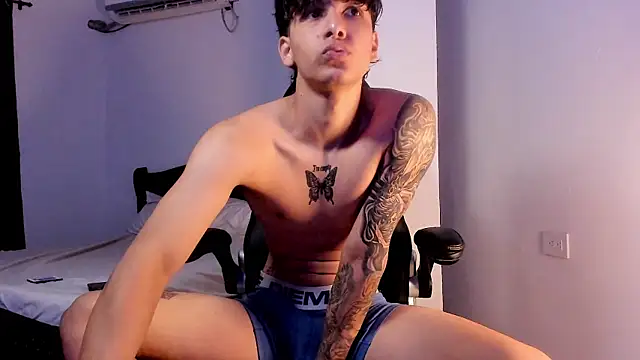 Snakebutterfly online show from 22, 1, 2025