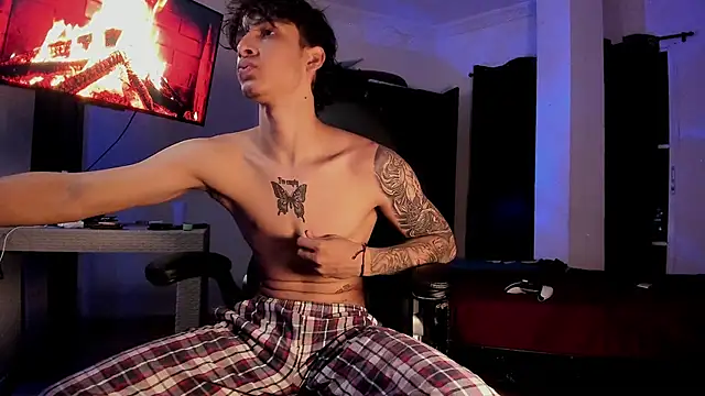 Snakebutterfly online show from 8, 2, 2025