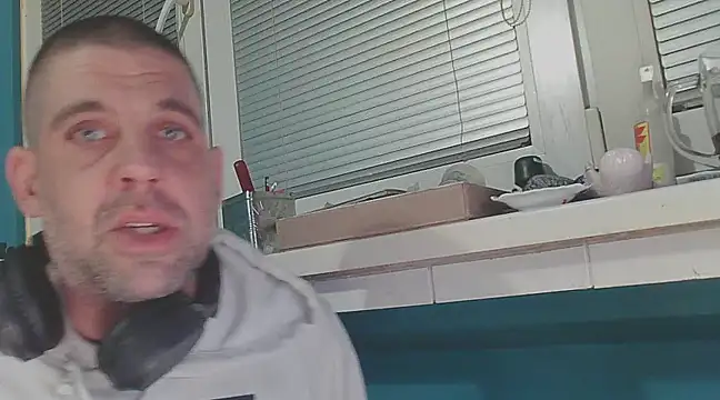 YouWantMe666 online show from 13, 2, 2025