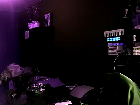 YouWantMe666 online show from 10, 10, 2025