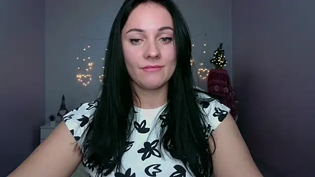 Emelyblum online show from 21, 12, 2024