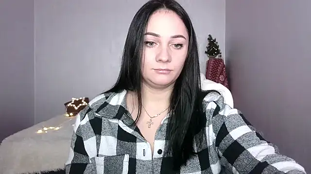 Emelyblum online show from 16, 1, 2025